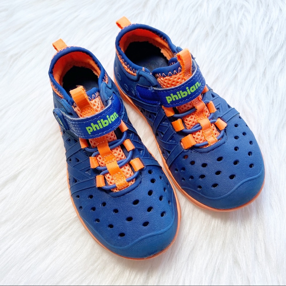 Phibian x stride rite water shoes
